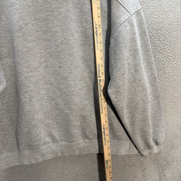 Vintage Wisconsin Badgers Sweatshirt Adult XXL Gray Crewneck NCAA Starter Y2K - Picture 4 of 10